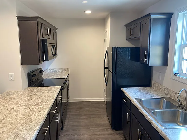 914 Peachers Mill Rd — Photo 8