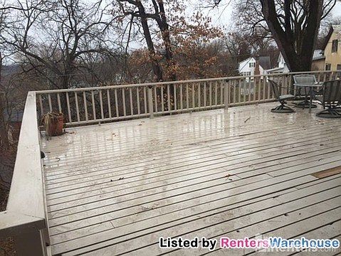 3rd image of 1408 Riverview Dr