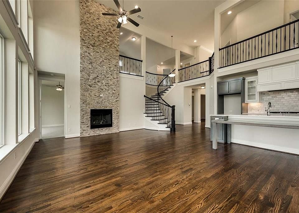1st image of 7908 Prentiss Dr