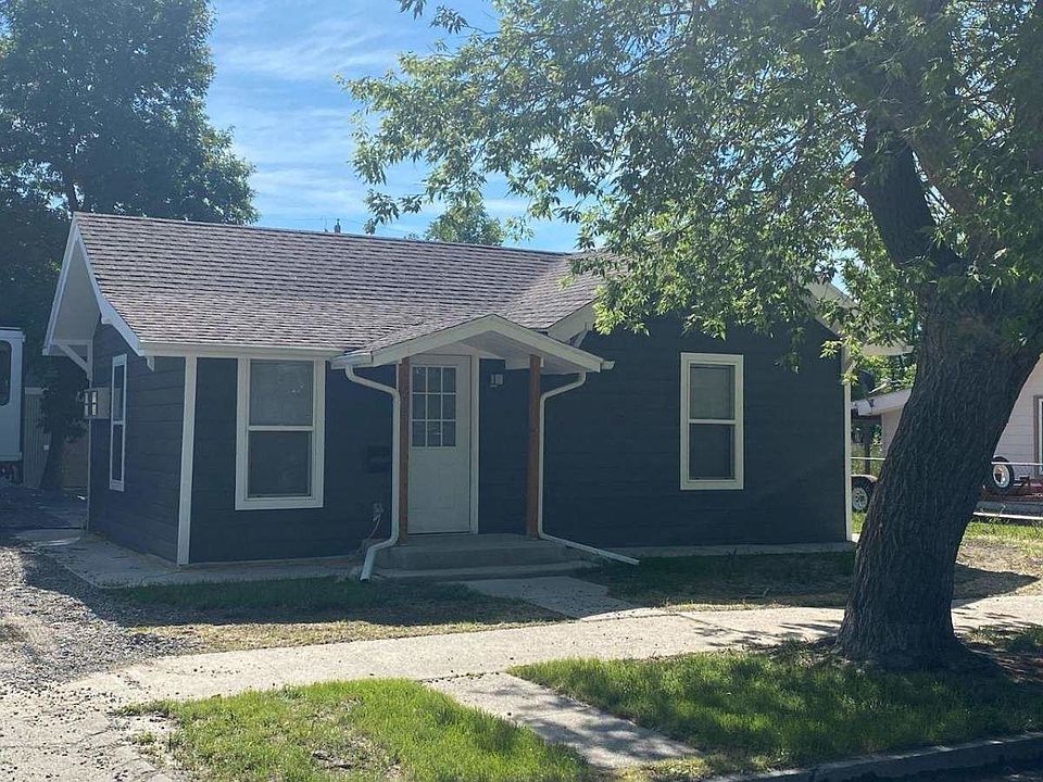 1st image of 211 Woodland Ave