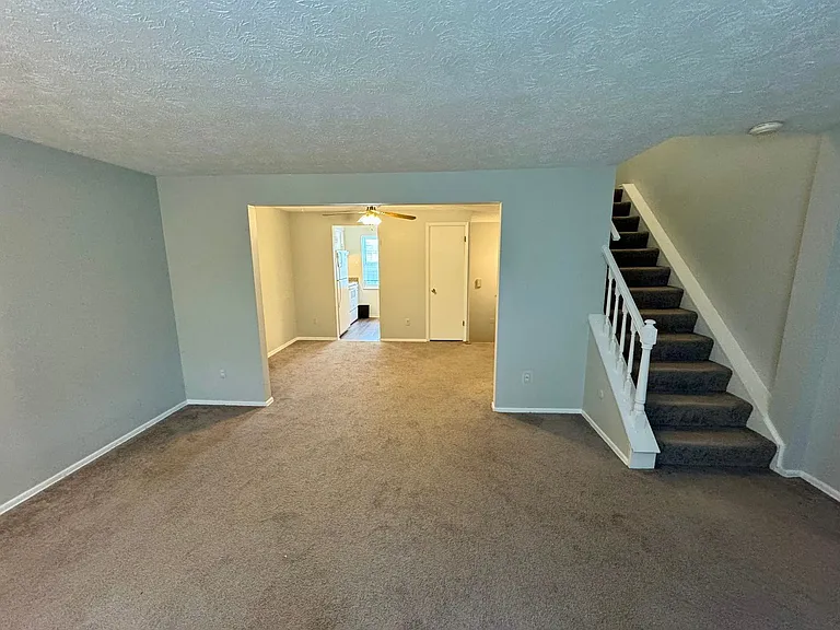 244 E Commons Dr — Photo 26