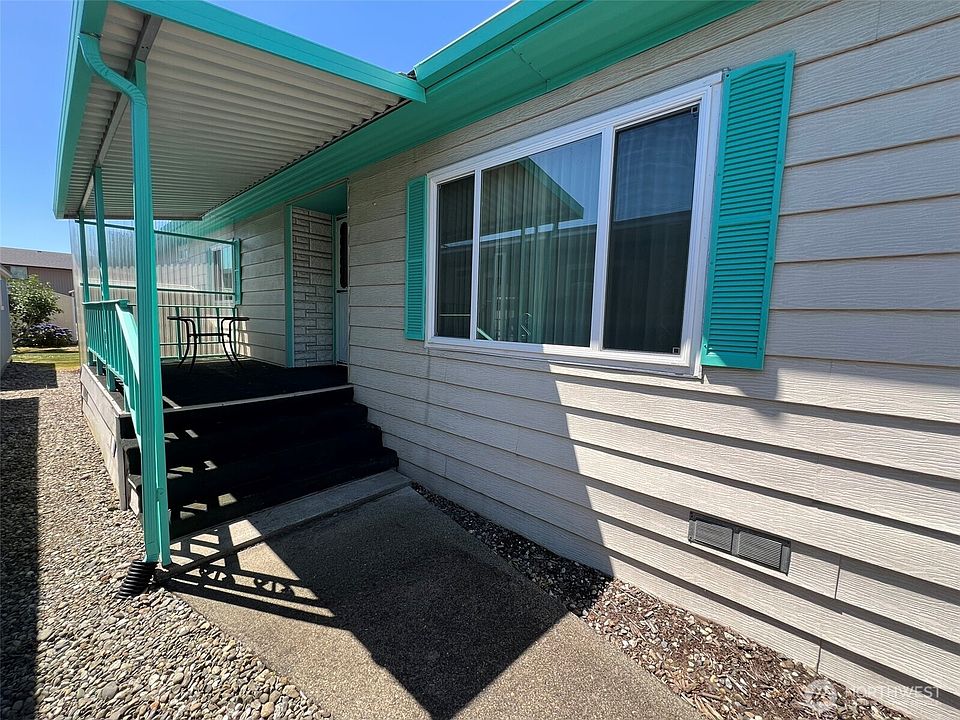 1st image of 7508 47th Avenue NE #6