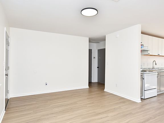 Living Area (1) Living Area (1)