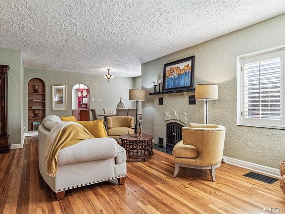 3rd image of 642 Dahlia Street