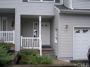 5013 John Hancock Ct, New Windsor, NY 12553