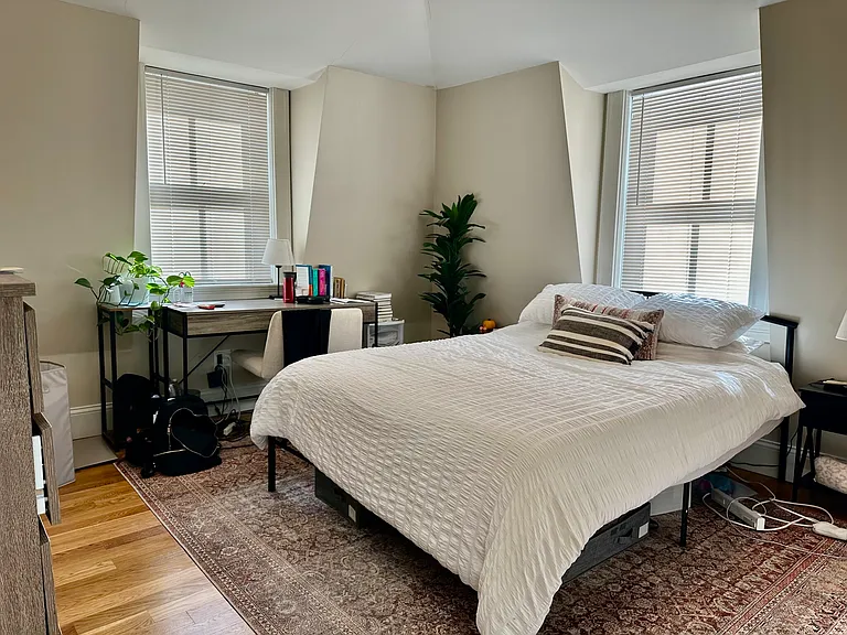 470 Green St #2 — Photo 26