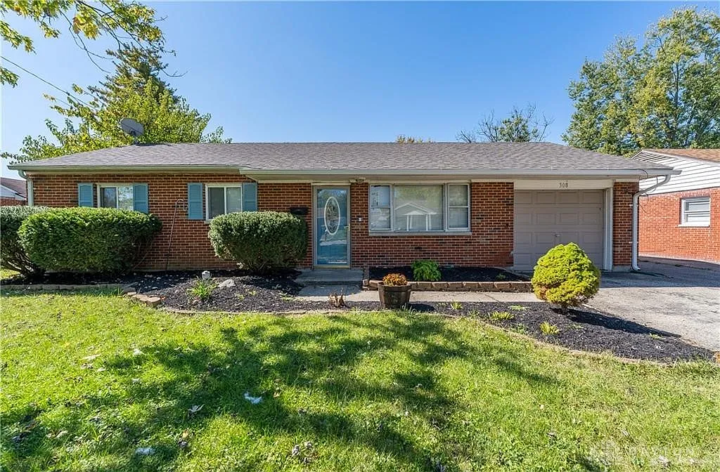 308 Lang Ct photo 1