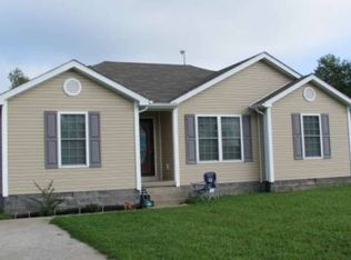 13 Royal Gold Ct, Springfield, KY 40069