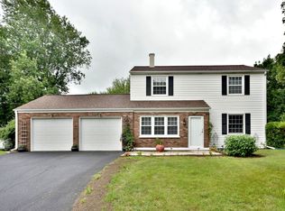 931 Banbury Rd, Mundelein, IL 60060