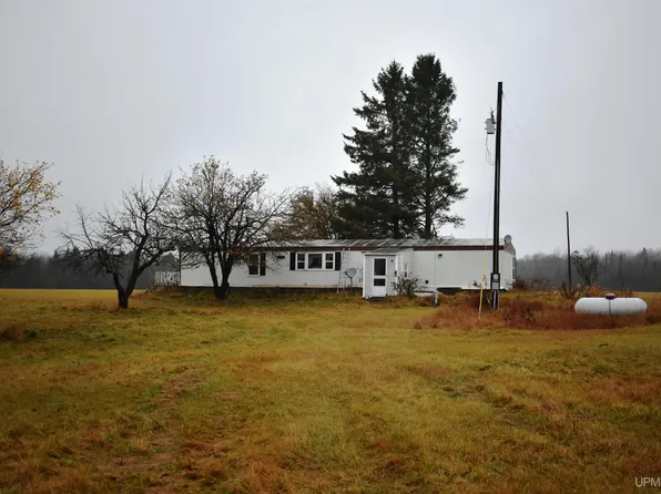 8365 Old K10, Rapid River, MI 49878