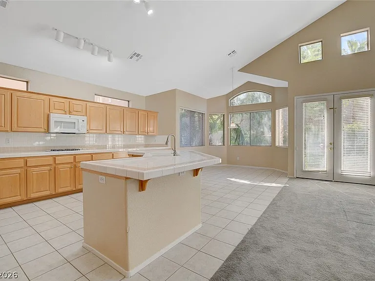 1209 Corona Valley St — Photo 12