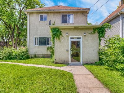 1002 10th St N, Fargo, ND, 58102