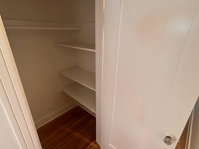2074 Paramount Dr — Photo 18