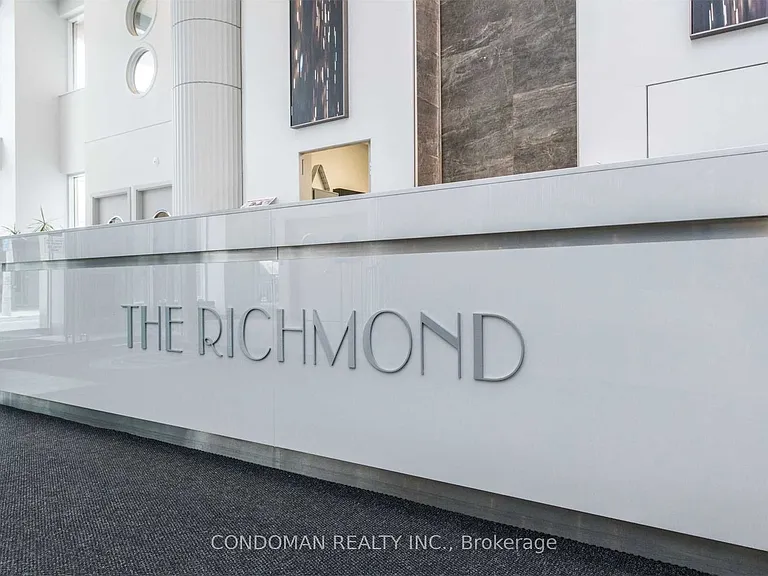 323 Richmond St E #308 — Photo 15