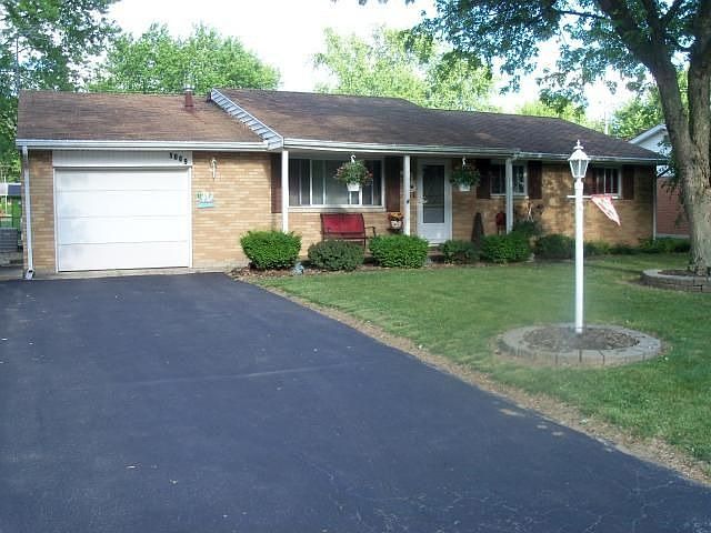 1st image of 1069 Parkway Dr