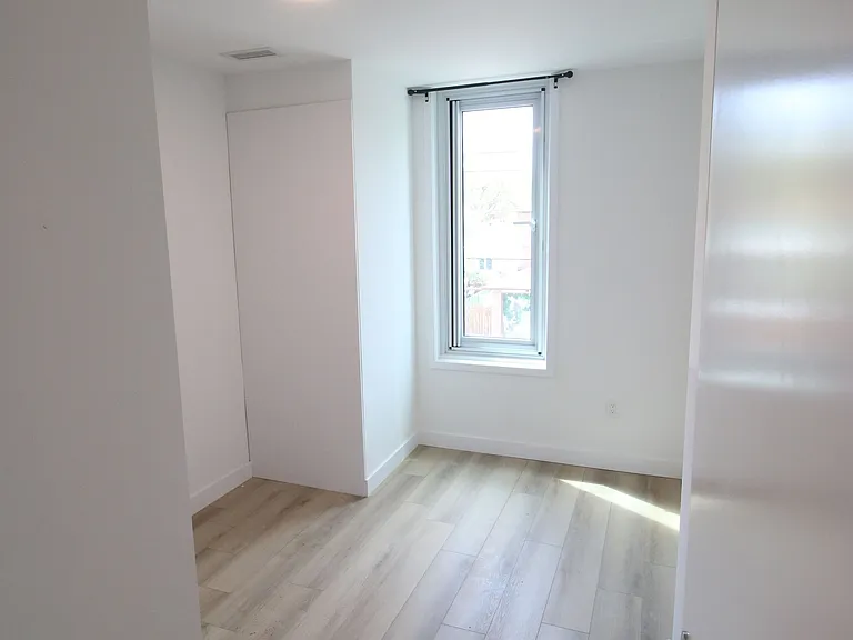 2382 Kingston Rd #206 — Photo 9