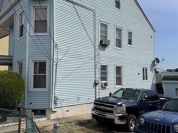 2nd image of 106-108 N 6th St
