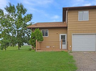 2 Stemen Dr, Burlington, ND 58722