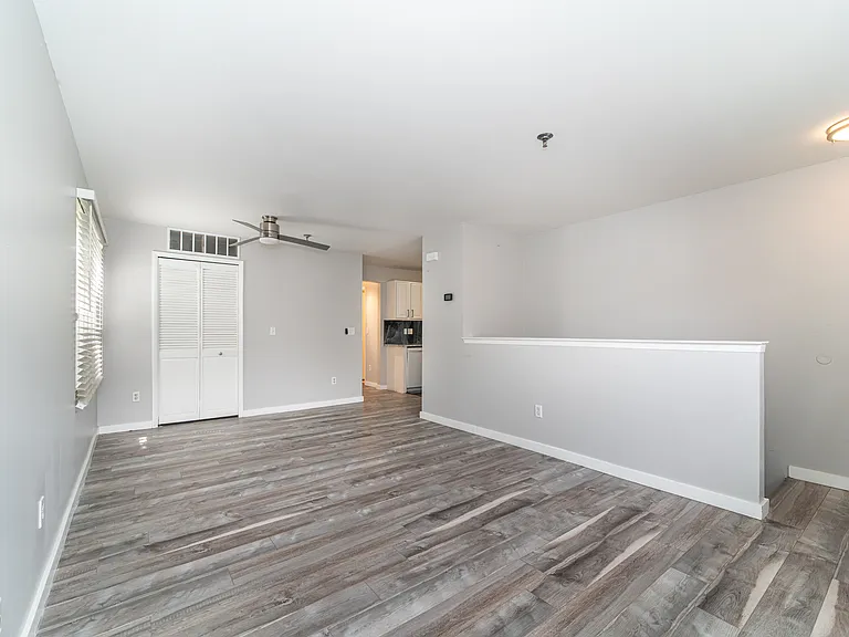 23279 Cornerstone Village Dr — Photo 14