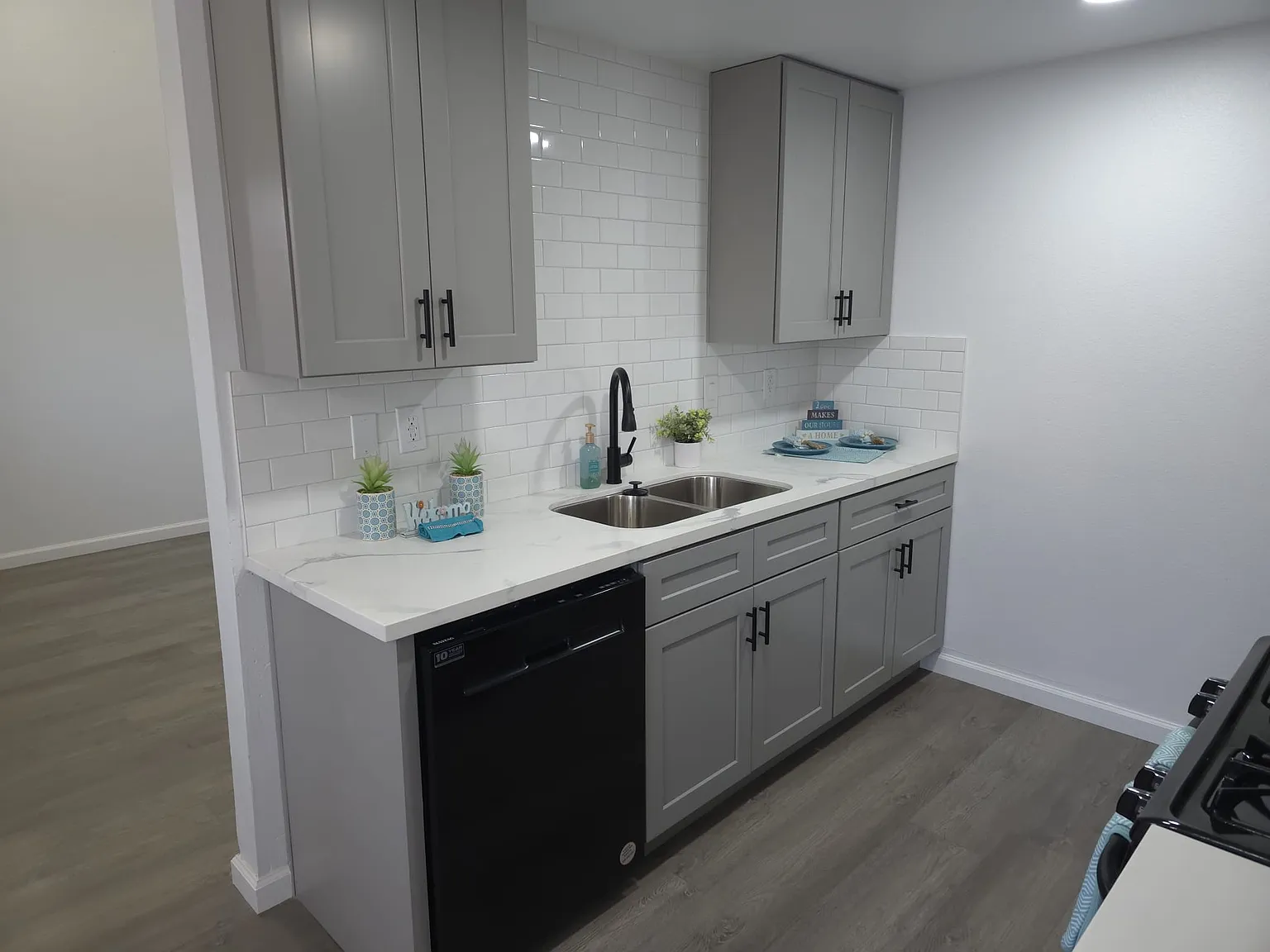 2 bed, 1.5 bath, 996 sqft, $2,250 — Photo 4