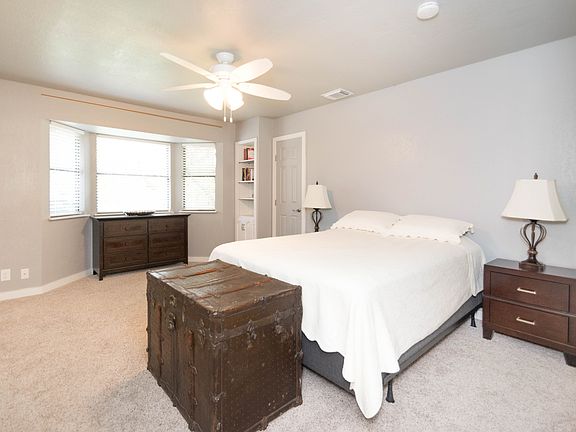 3rd image of 28614 Whirlaway Cir