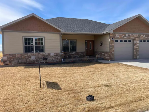 2634 Overland Rd, Laramie, WY 82070