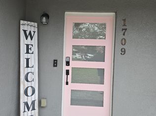 1709 N Alexander Rd, Tampa, FL 33603