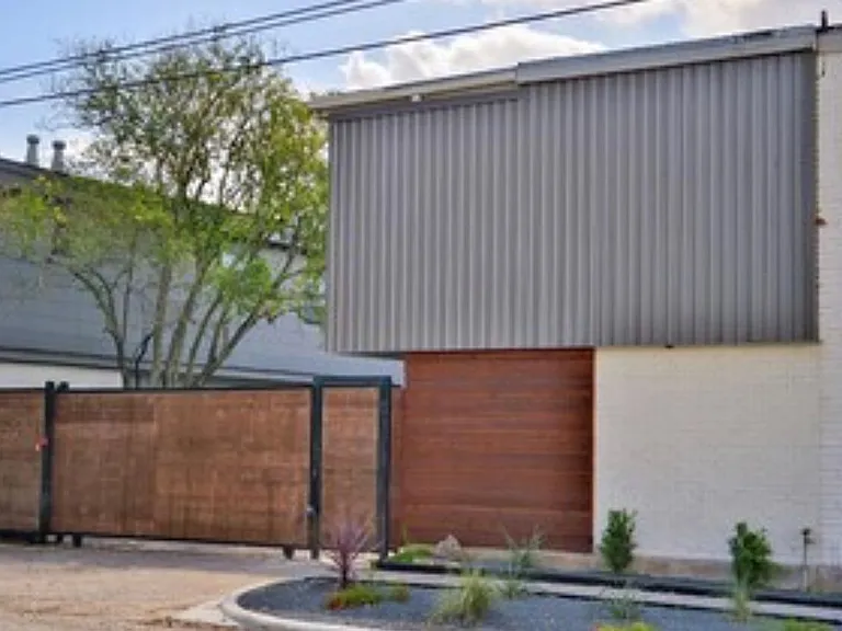 3412 Graustark St — Photo 2