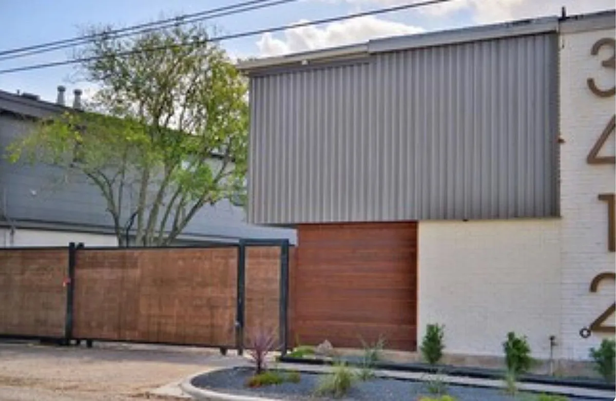 Building Photo - 3412 Graustark St