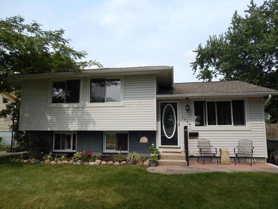 1st image of 1714 Brookfield Sq S