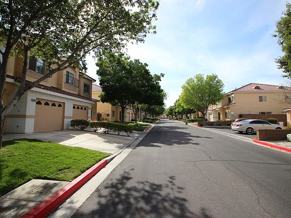 3rd image of 6453 Hillside Brook Ave