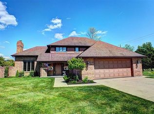 1989 Barnhart Rd, Troy, OH 45373