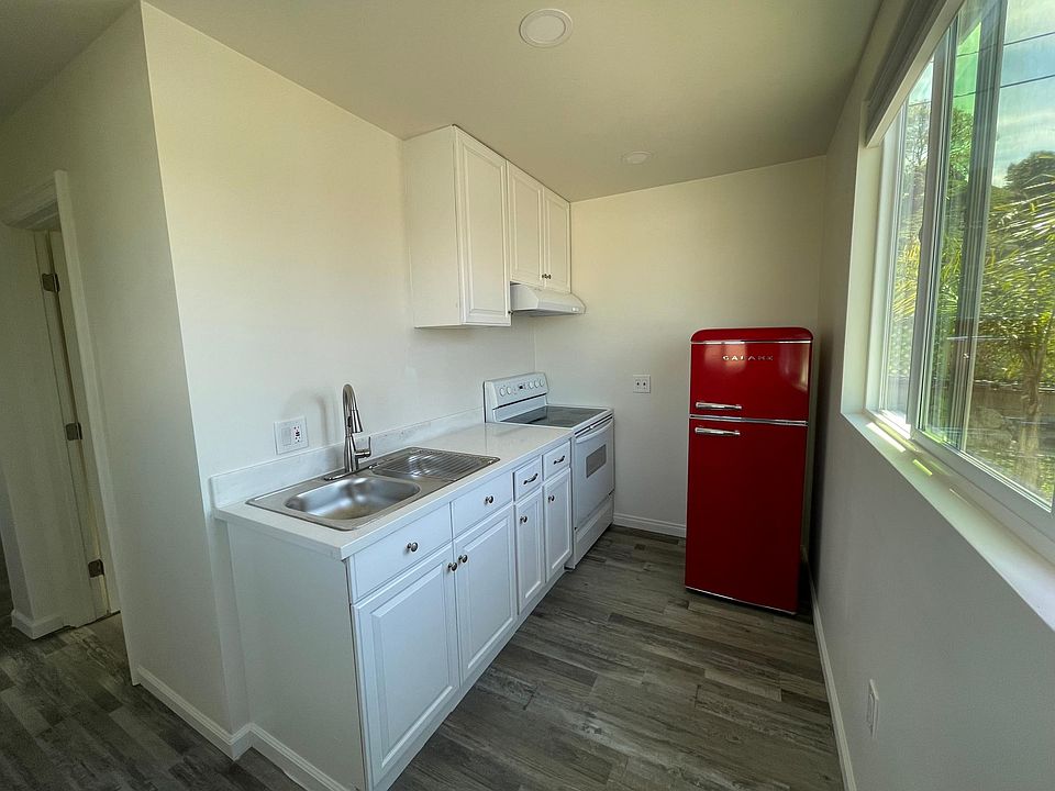 1st image of 402 63rd St Spc 4