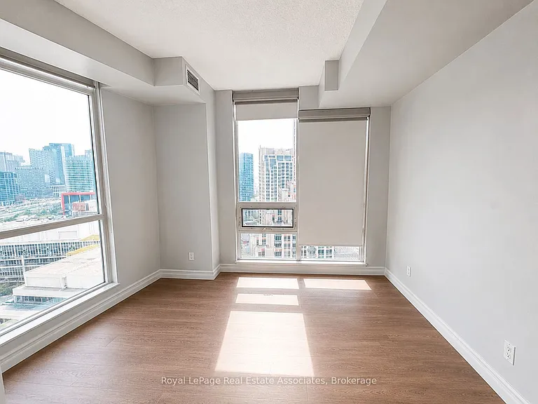 215 Fort York Blvd #2411 — Photo 12