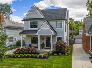 955 S Bates St, Birmingham, MI 48009