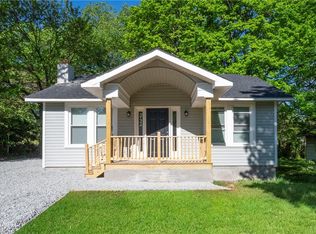 4428 Stowe St, Winston Salem, NC 27105