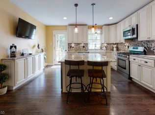 299 Whitewood Rd, Union, NJ 07083