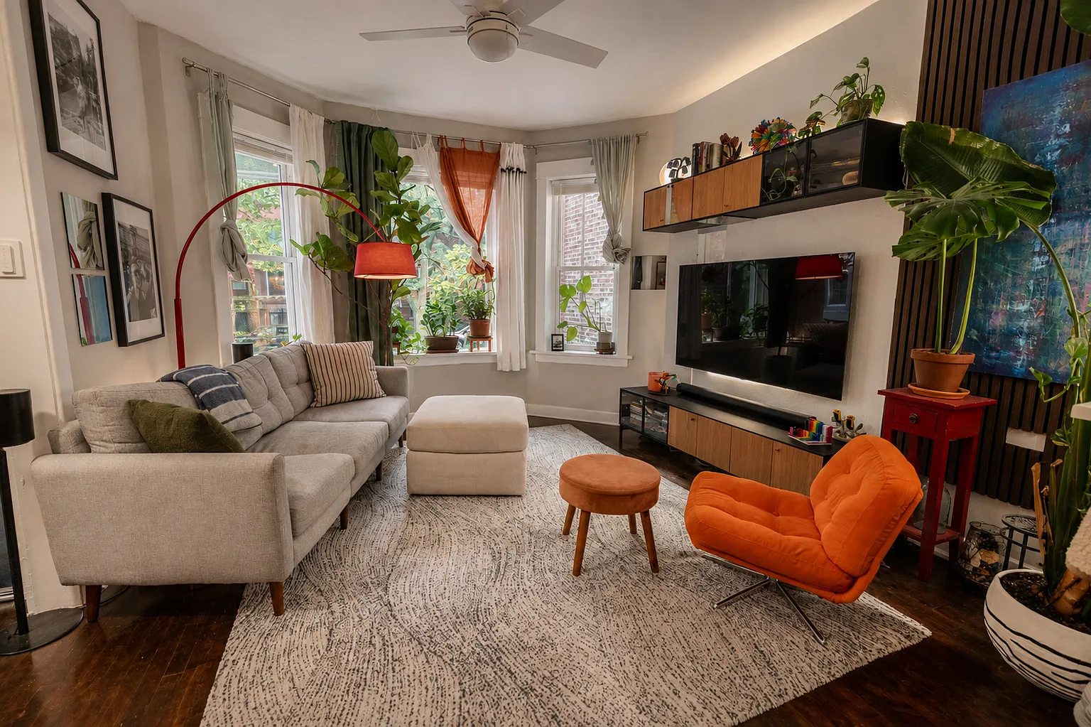 2 bed, 1100 sqft, $2,250 — Photo 1