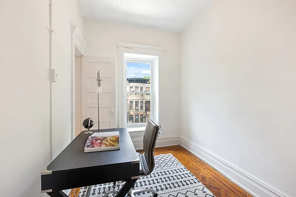 Sold by Compass | media 17