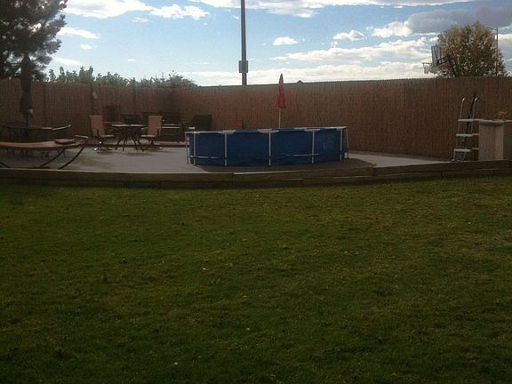 Excellent Pool play area