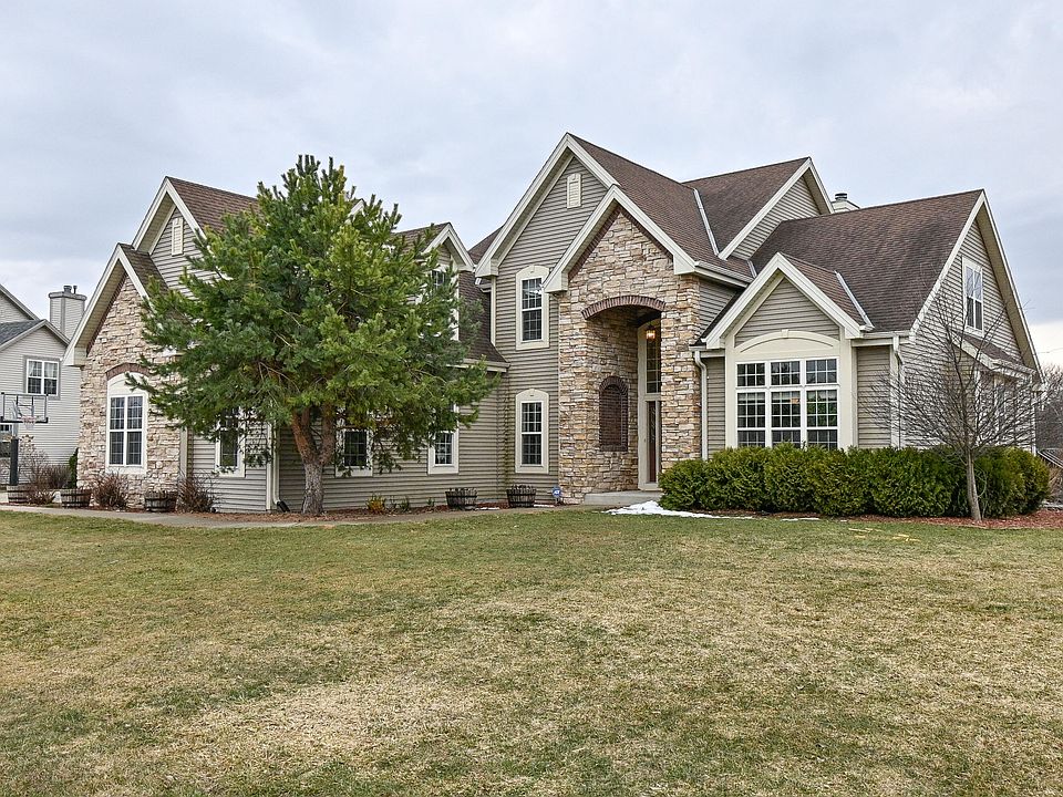 1st image of 289 Lakeridge Dr