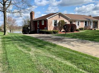 10 Lakeview Cir #1, Canfield, OH 44406