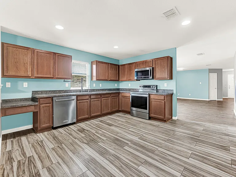 4613 Mountain Oak St — Photo 10