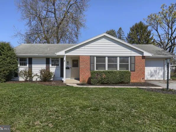 9 Lynnwood Dr, Palmyra, PA 17078