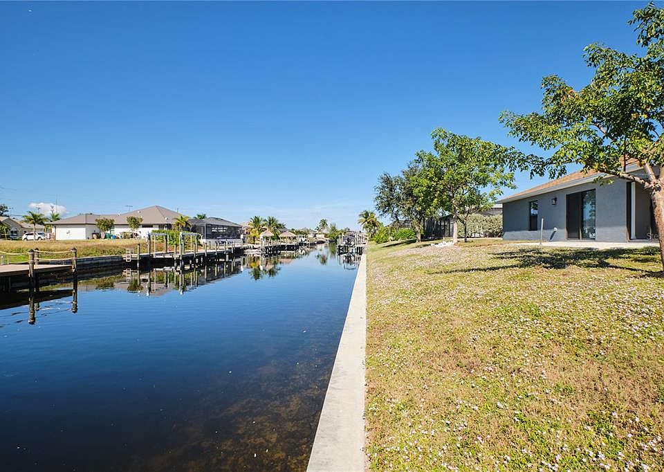 1st image of 3520/3524 SW 17TH AVENUE