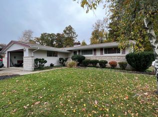 7692 Ragall Pkwy, Middleburg Heights, OH 44130