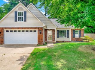 200 Birds Eye Vw, Boiling Springs, SC 29316