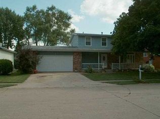 1106 27th Avenue Ct, Silvis, IL 61282