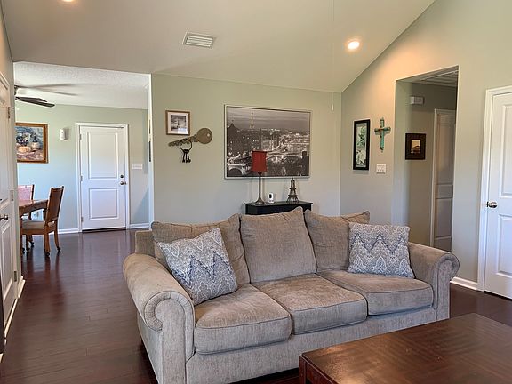 3rd image of 1560 San Bernardino Way
