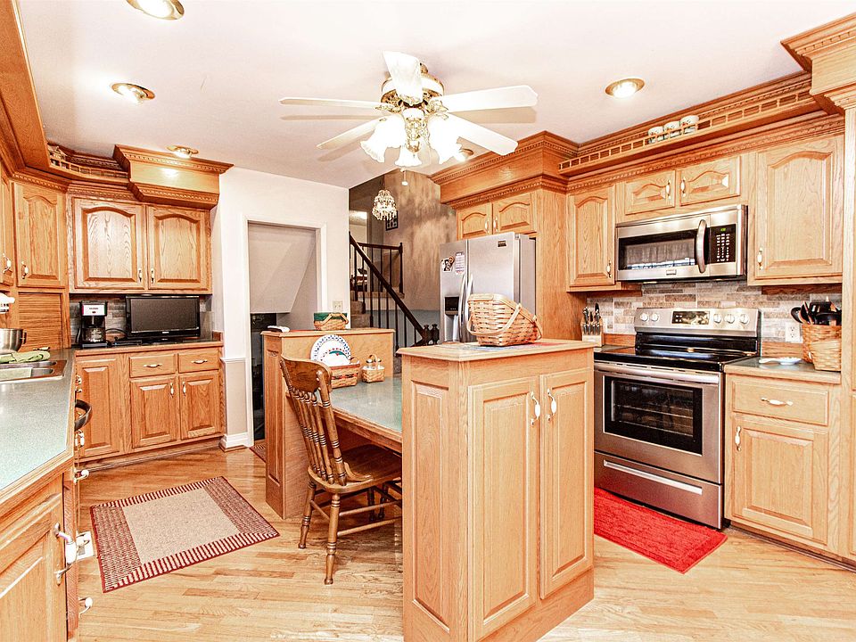 3025 Crestview Dr, Catlettsburg, KY 41129 Zillow